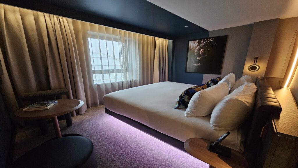 W Hotel Edinburgh Room
